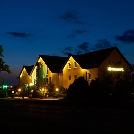 Hotel Wutzler Miesitz Extérieur photo